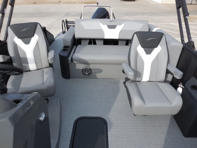 Slide: The Image of Evotti 521CS 2026 - 9