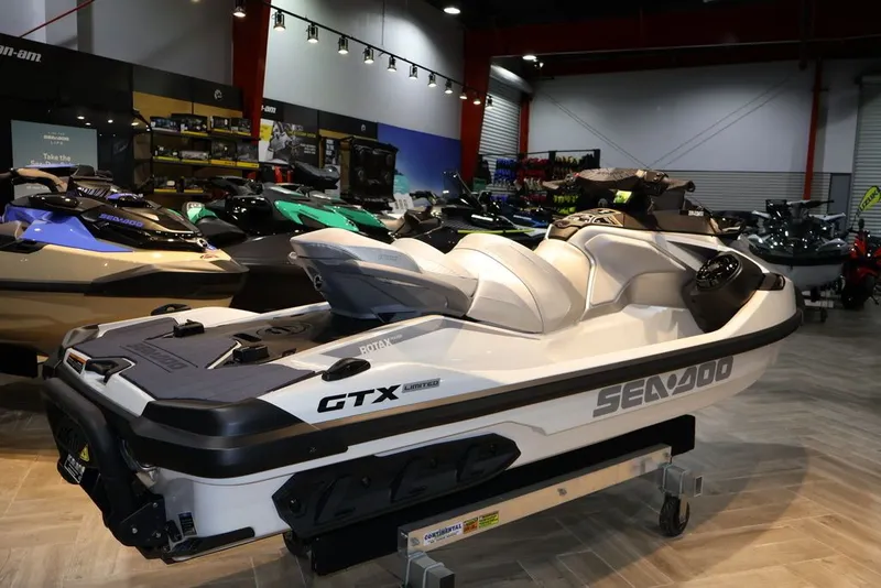 Slide: The Image of Sea-Doo GTX Limited 325 2026 - 5