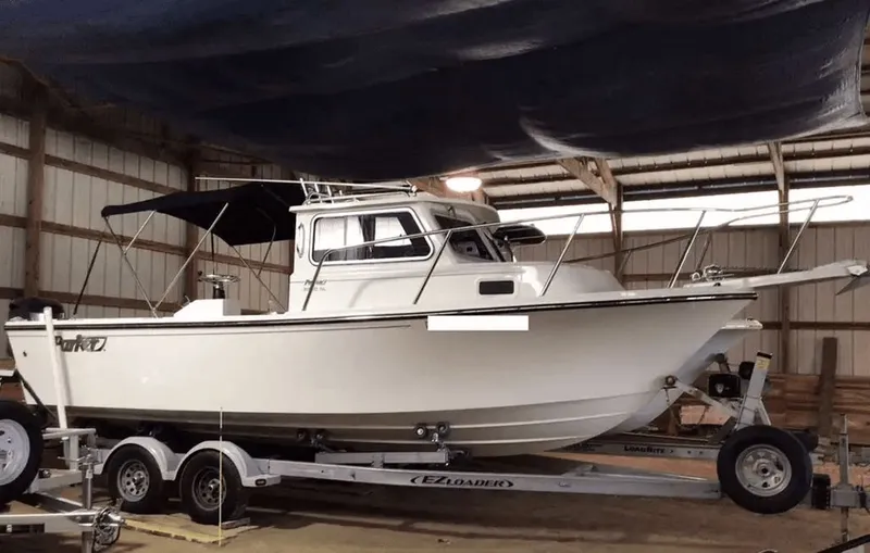 The Image of Parker Marine 2320 SL Sport Cabin 2021 - 0