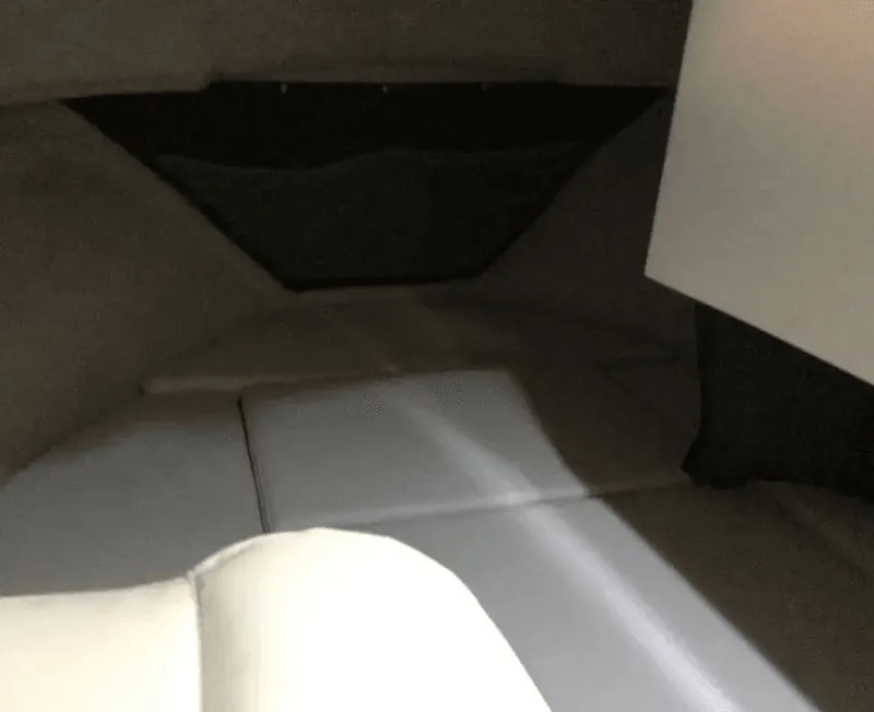 Slide: The Image of Parker Marine 2320 SL Sport Cabin 2021 - 23