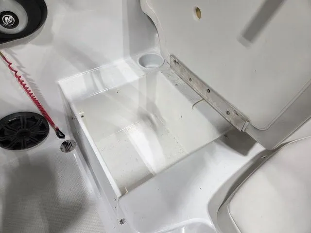 Slide: The Image of Tahoe T16 2023 - 12