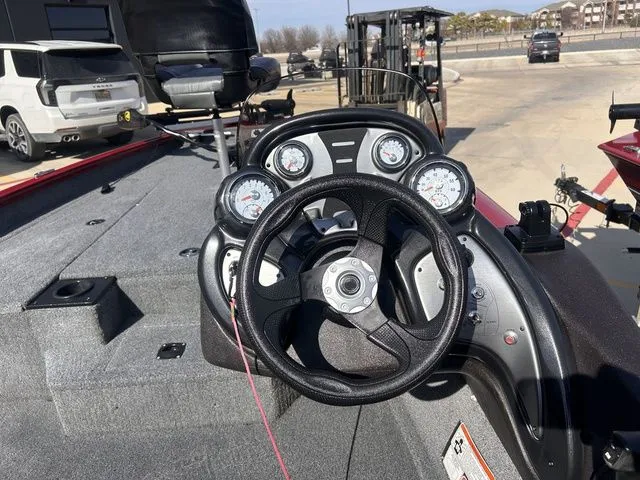 Slide: The Image of Tracker Pro Team 175 TXW 2023 - 8