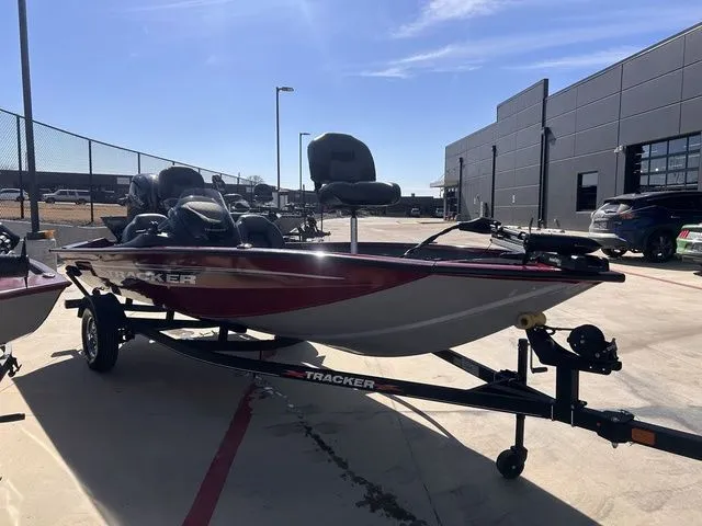 Slide: The Image of Tracker Pro Team 175 TXW 2023 - 9