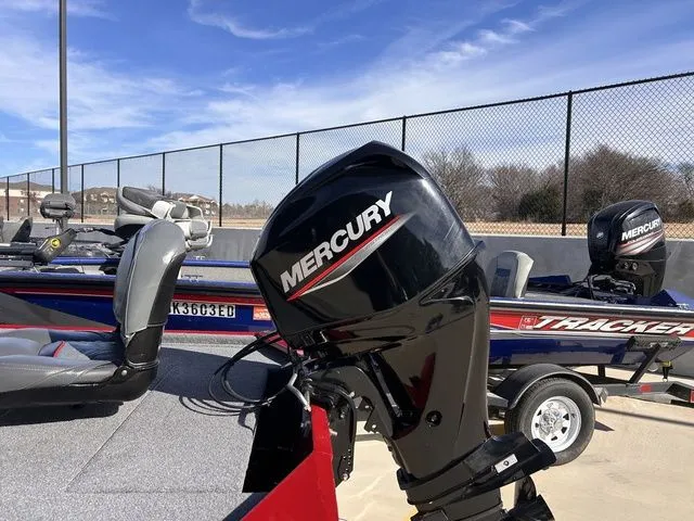 Slide: The Image of Tracker Bass Tracker Classic XL 2021 - 4