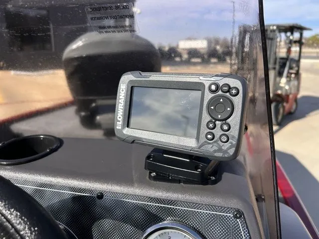 Slide: The Image of Tracker Bass Tracker Classic XL 2021 - 8