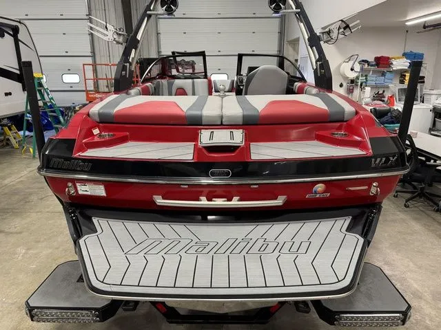 Slide: The Image of Malibu Wakesetter 21 VLX 2017 - 6