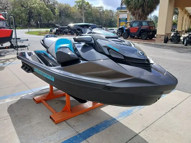 Slide: The Image of Sea-Doo GTR 230 2026 - 15