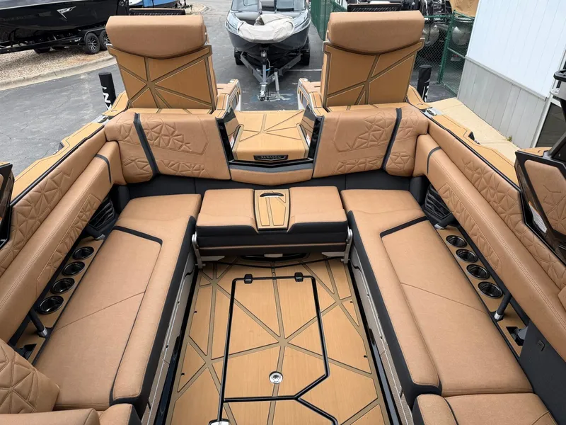 Slide: The Image of Nautique Super Air Nautique G25 Paragon 2026 - 10