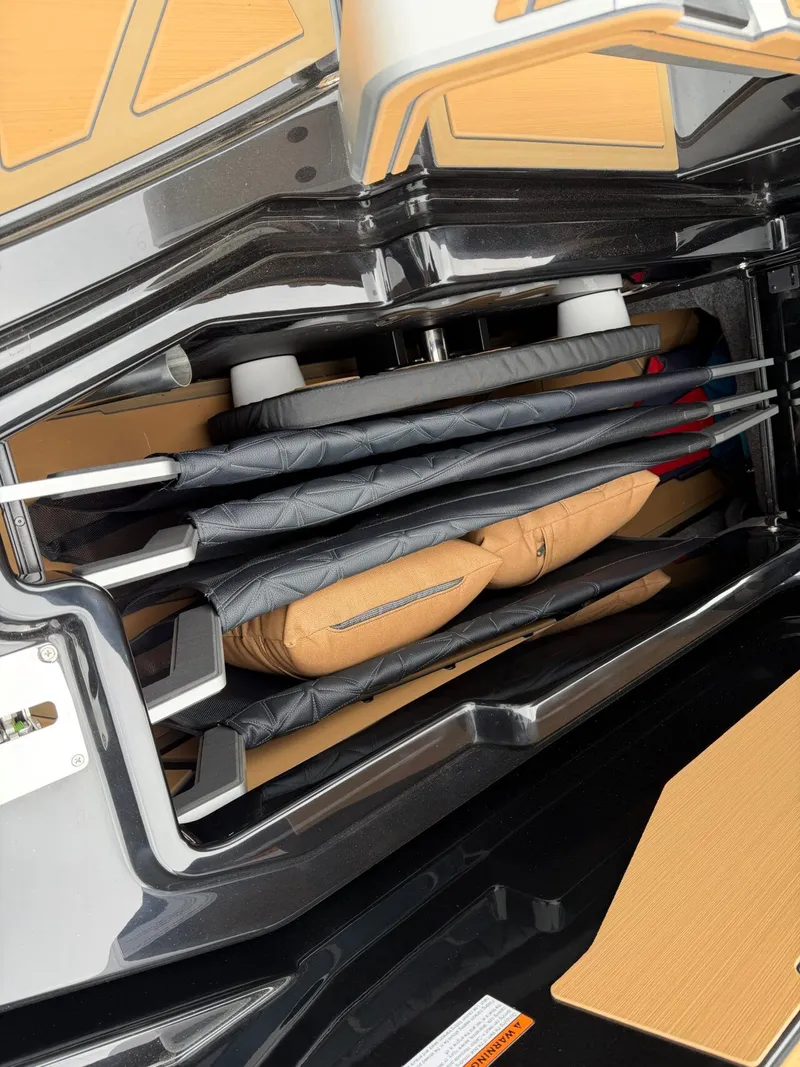 Slide: The Image of Nautique Super Air Nautique G25 Paragon 2026 - 31