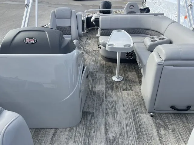 Slide: The Image of Ranger Pontoon RP220F 2024 - 12