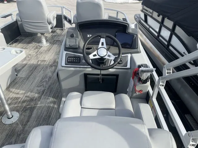 Slide: The Image of Ranger Pontoon RP220F 2024 - 22