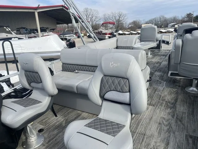 Slide: The Image of Ranger Pontoon RP220F 2024 - 24
