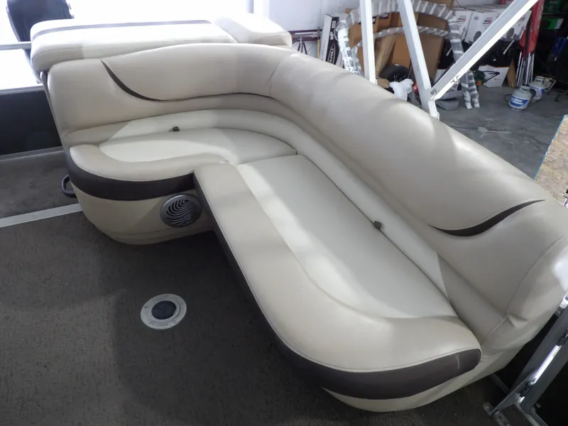 Slide: The Image of Sun Tracker 20 Party Barge 2016 - 14