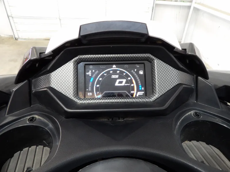 Slide: The Image of Yamaha FX CRUISER 2019 - 24