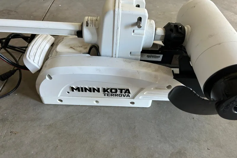 Slide: The Image of Minn Kota Terrova trolling motor on 2018 Parker 2300 Center Console boat. - 41
