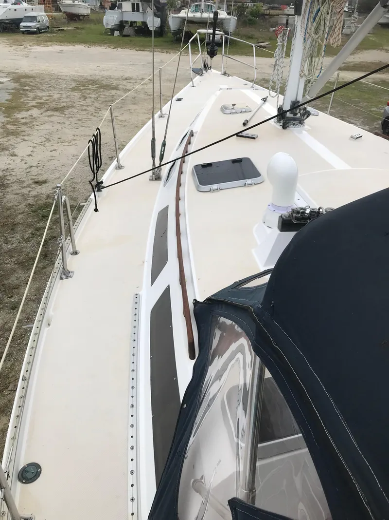 Slide: The Image of Catalina 42 1991 - 8