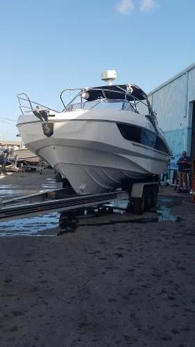 Slide: The Image of Beneteau Flyer 8.8 Sundeck 2016 - 5