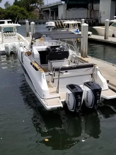 Slide: The Image of Beneteau Flyer 8.8 Sundeck 2016 - 7