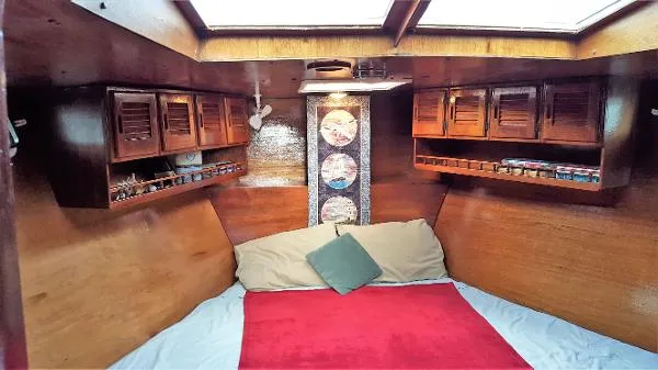 Slide: The Image of Bruce Roberts 53 Custom Ketch 2011 - 7