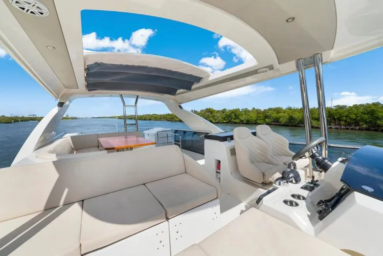 Slide: The Image of 2018 Absolute 60 Fly - Image 35 - 35