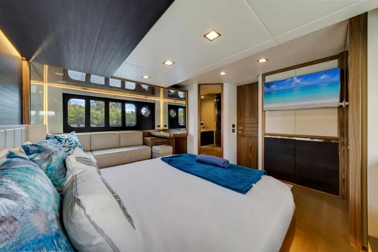 Slide: The Image of 2018 Absolute 60 Fly - Image 46 - 46