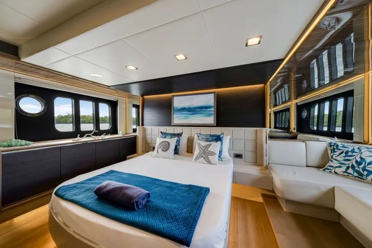 Slide: The Image of 2018 Absolute 60 Fly - Image 51 - 51