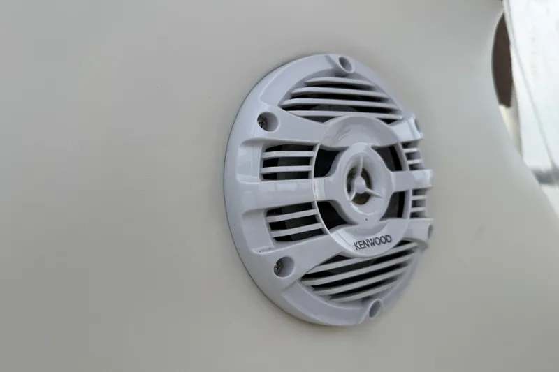 Slide: The Image of Kenwood speaker on 1996 Sea Ray 420 Aft Cabin boat interior. - 43