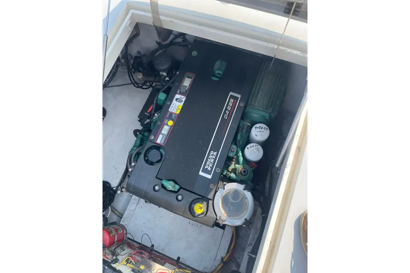 Slide: The Image of Engine compartment of 2009 Landing School Arrundel 27 with Volvo Penta D4-225 engine. - 18