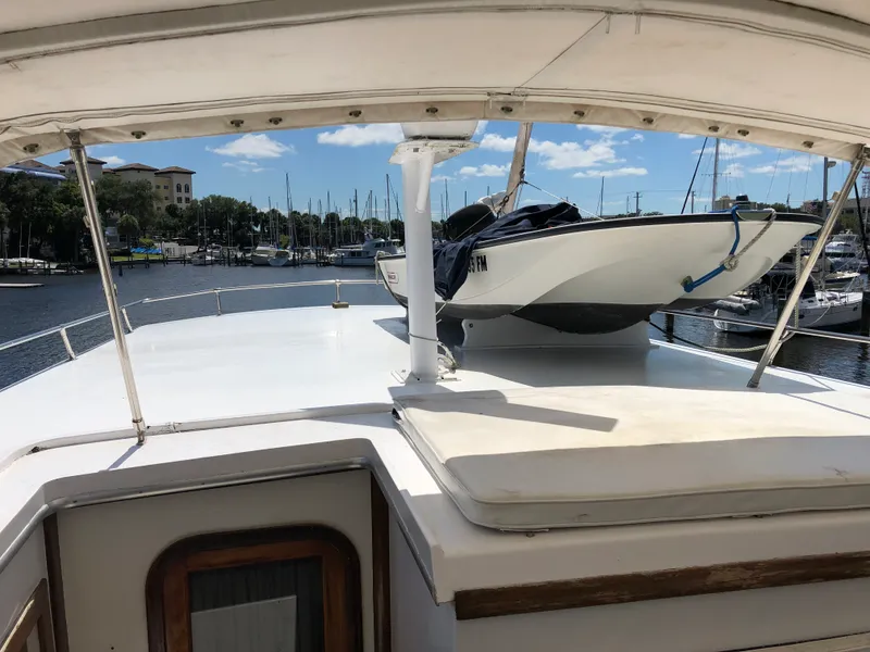 Slide: The Image of Gulfstar Motor Yacht 1985 - 2