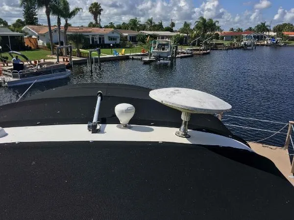 Slide: The Image of Sea Ray 280 Sundancer 2005 - 5