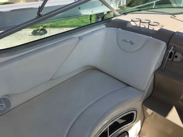 Slide: The Image of Sea Ray 280 Sundancer 2005 - 9