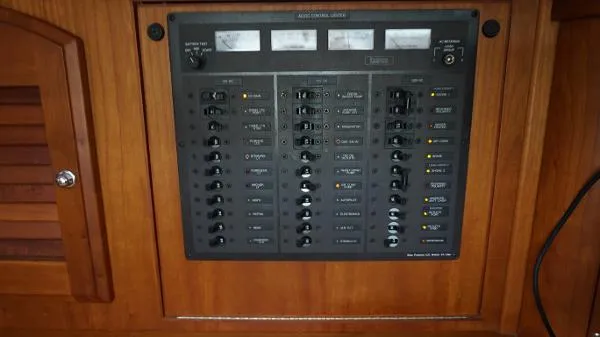 Slide: The Image of Sabre 386 2005 - 11