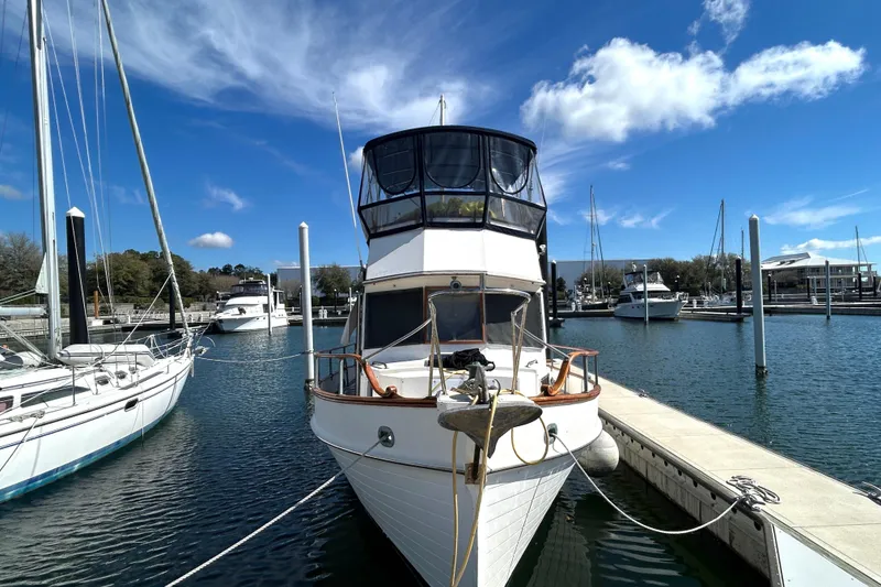 Slide: The Image of Grand Banks 36 Classic 1985 - 3