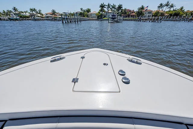 Slide: The Image of Tidewater 272 CC Adventure 2022 - 47