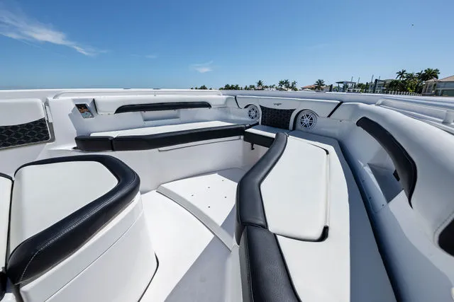 Slide: The Image of Tidewater 272 CC Adventure 2022 - 52