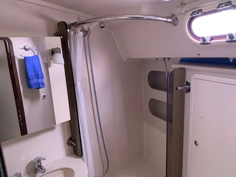 Slide: The Image of Catalina 375 2009 - 4