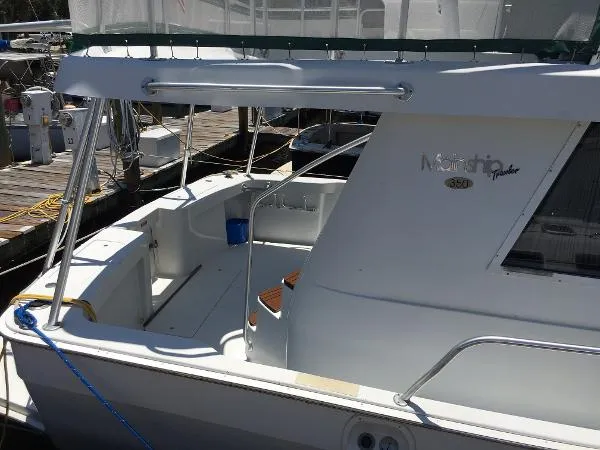 Slide: The Image of Mainship 350 Trawler 1997 - 5