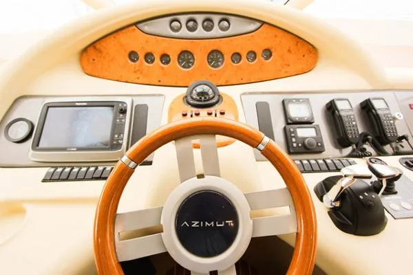 Slide: The Image of Azimut 62 Flybridge 2007 - 10