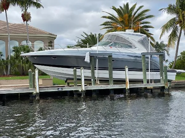 Slide: The Image of Formula 37 Cruiser 2018 - 1
