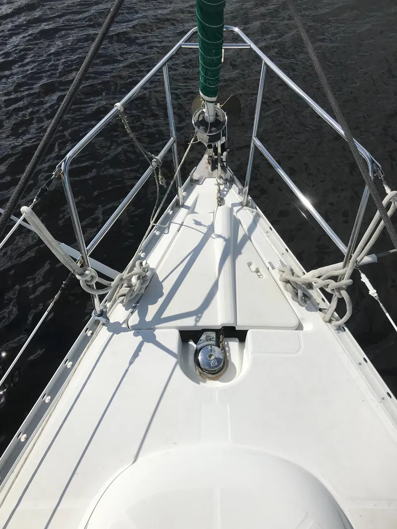 Slide: The Image of Beneteau 331 2004 - 11