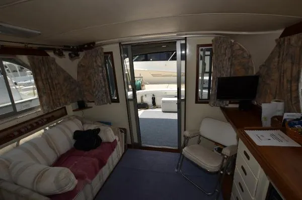 Slide: The Image of Bertram 35 Convertible 1980 - 9