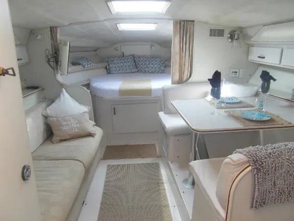 Slide: The Image of Wellcraft 3200 ST. TROPEZ 1992 - 2