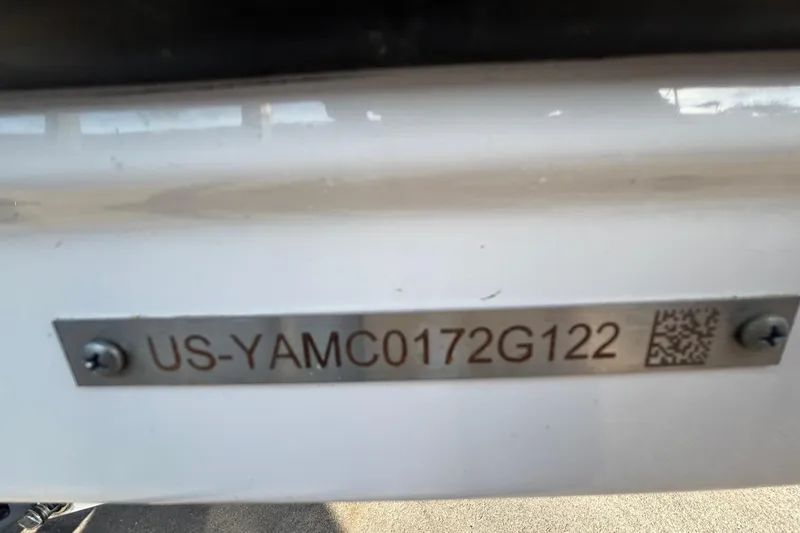 Slide: The Image of 2022 Yamaha Boats SX195 hull identification number plate with QR code. - 65