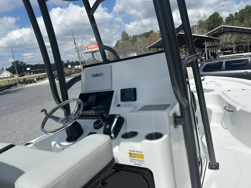 Slide: The Image of Sea Pro 250 Bay 2026 - 9