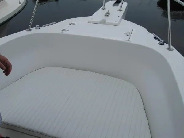 Slide: The Image of Boston Whaler 230 Outrage 1999 - 4