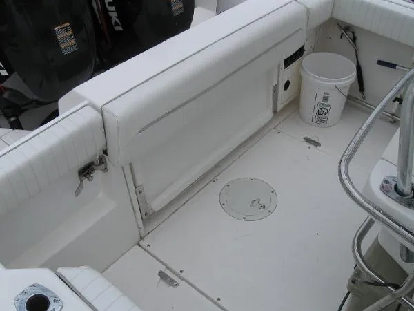 Slide: The Image of Boston Whaler 230 Outrage 1999 - 7