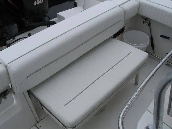 Slide: The Image of Boston Whaler 230 Outrage 1999 - 8
