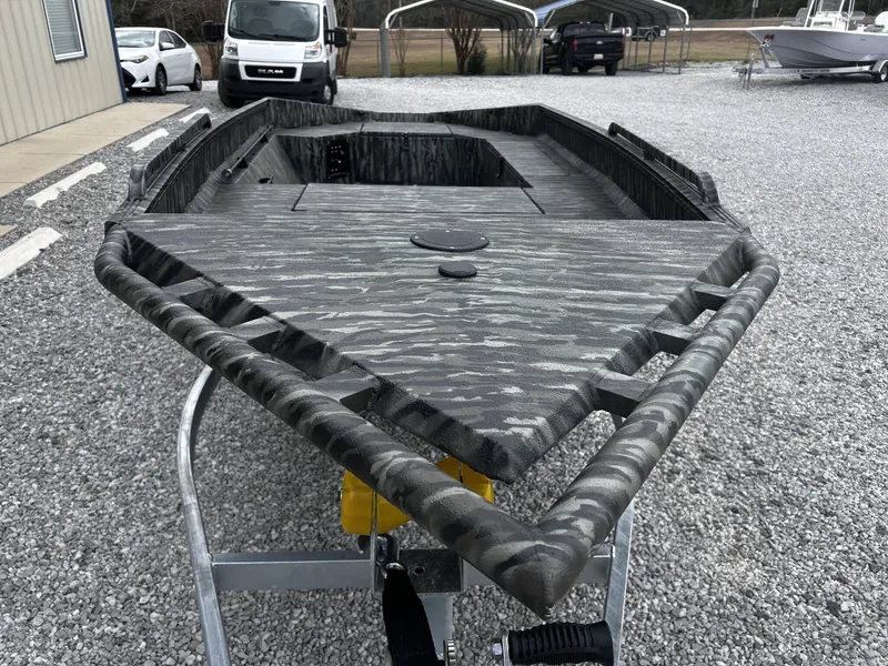 Slide: The Image of Edge Duck Boats HSPD Series 1656DB 2026 - 7