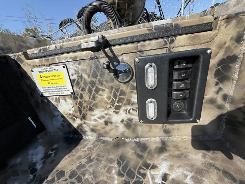 Slide: The Image of Excel 1751 Viper F4 2026 - 4