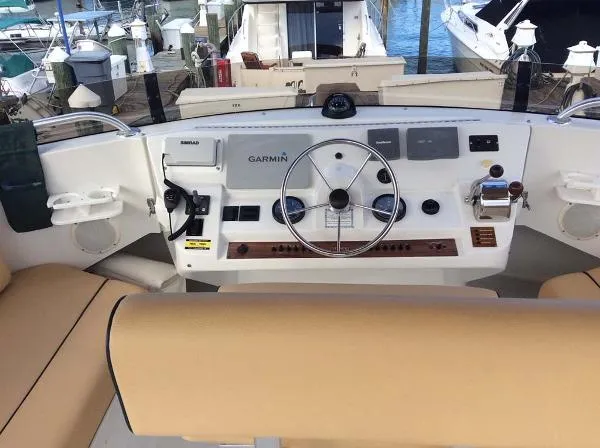 Slide: The Image of Mainship 390 Trawler 2001 - 11